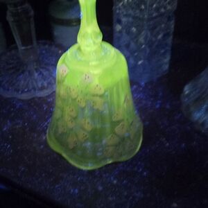 Fenton Uranium Bell Glows Under Both Lights Amethyst